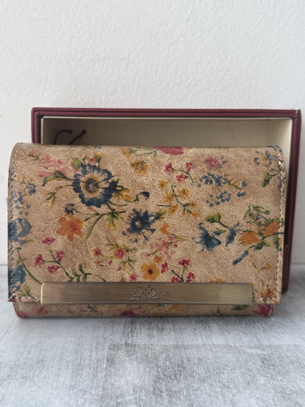 PATRICIA NASH Cametti floral leather RFID trifold wallet Prairie Rose Tan Red